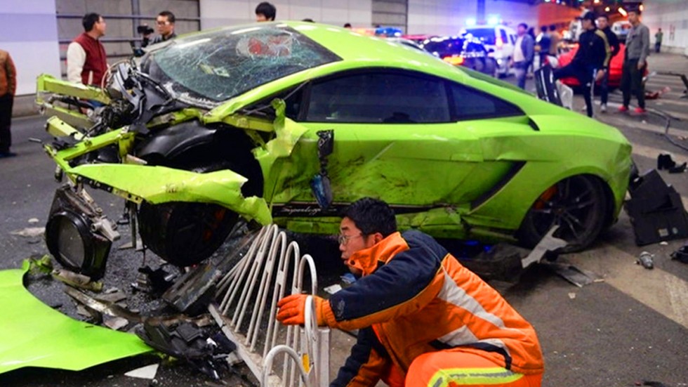 Wrecked lambo — Reaction meme
