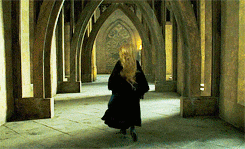 Luna Lovegood Hopping — Reaction meme