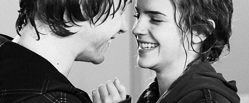 Ron Weasley & Hermione Granger Happy — Reaction meme